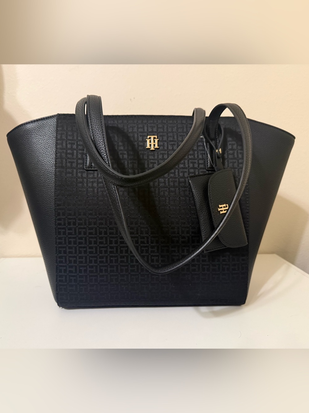 Tommy Hilfiger Bag